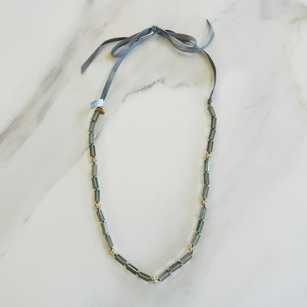 💚 NWT💚 J.CREW Grey Rhinestone Ribbon Necklace